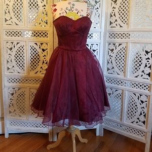 1950's Sweetheart Maroon Cocktail Dress